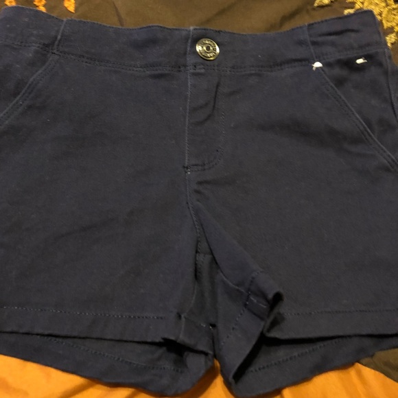 Gymboree shorts - Picture 2 of 5